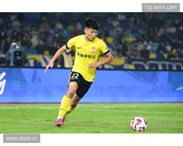 26岁港队归化巴拉克加盟西海岸