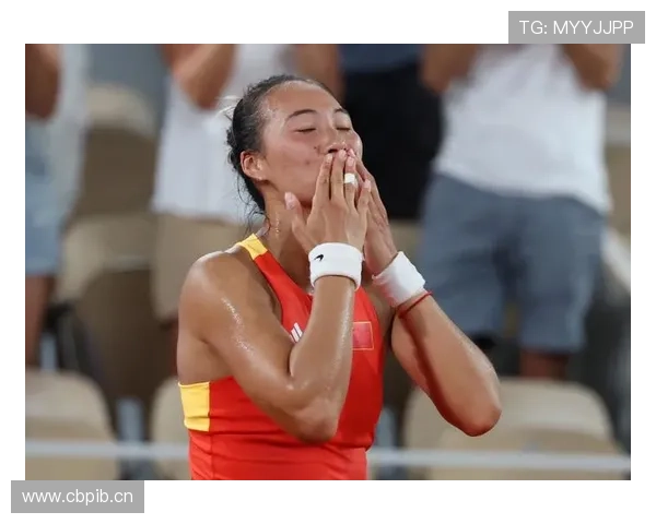 苏翊鸣摘金再现辉煌 郑钦文巴黎封后